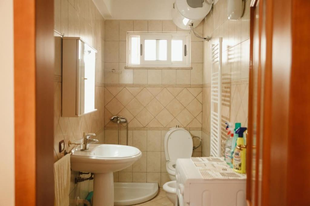 Rare Durres Apartment With Private Parking & Garden Экстерьер фото